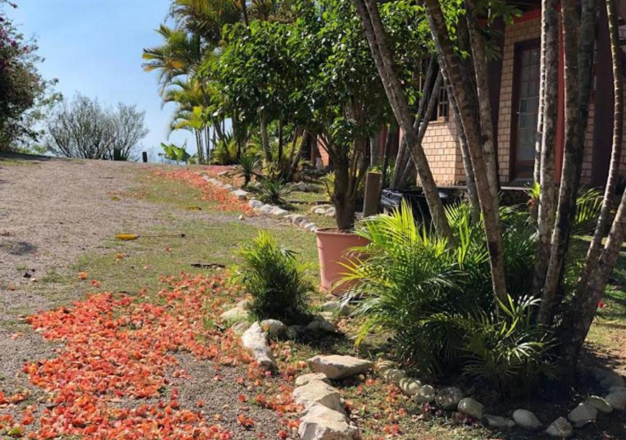 Pousada Halliny do Rosa Praia do Rosa Bagian luar foto